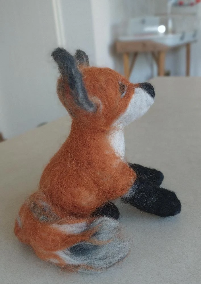 Bricolé renard en laine, laine feutrée à l'aiguille – photo 3